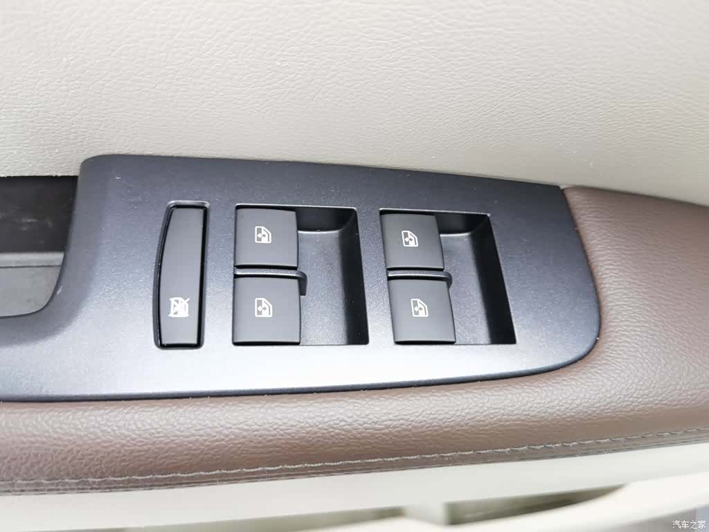 Buick GL8, 2021 9