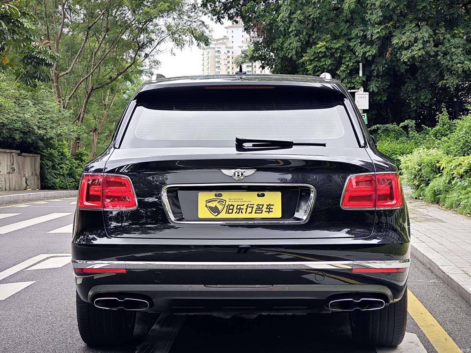 Bentley Bentayga, 2018 30