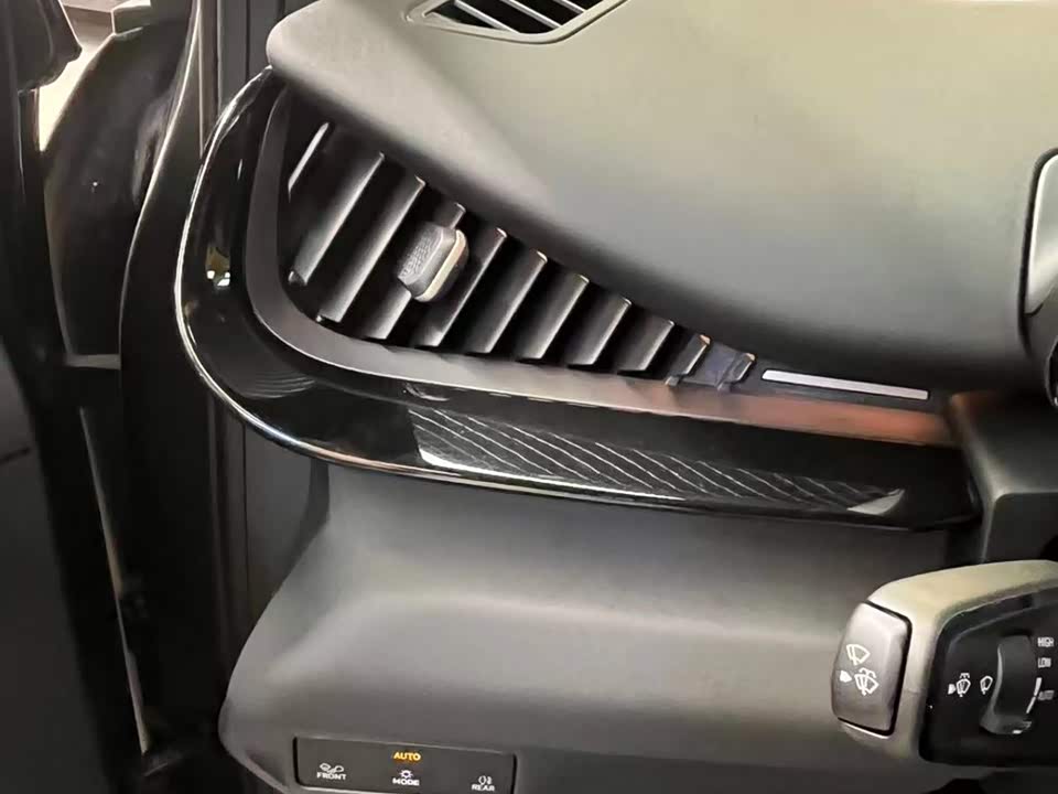 Volkswagen With the crowd 06