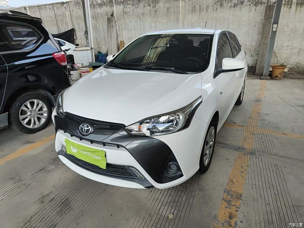 Toyota YARiS L