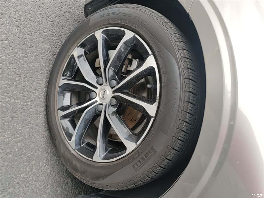 Volvo S60, 2022 23