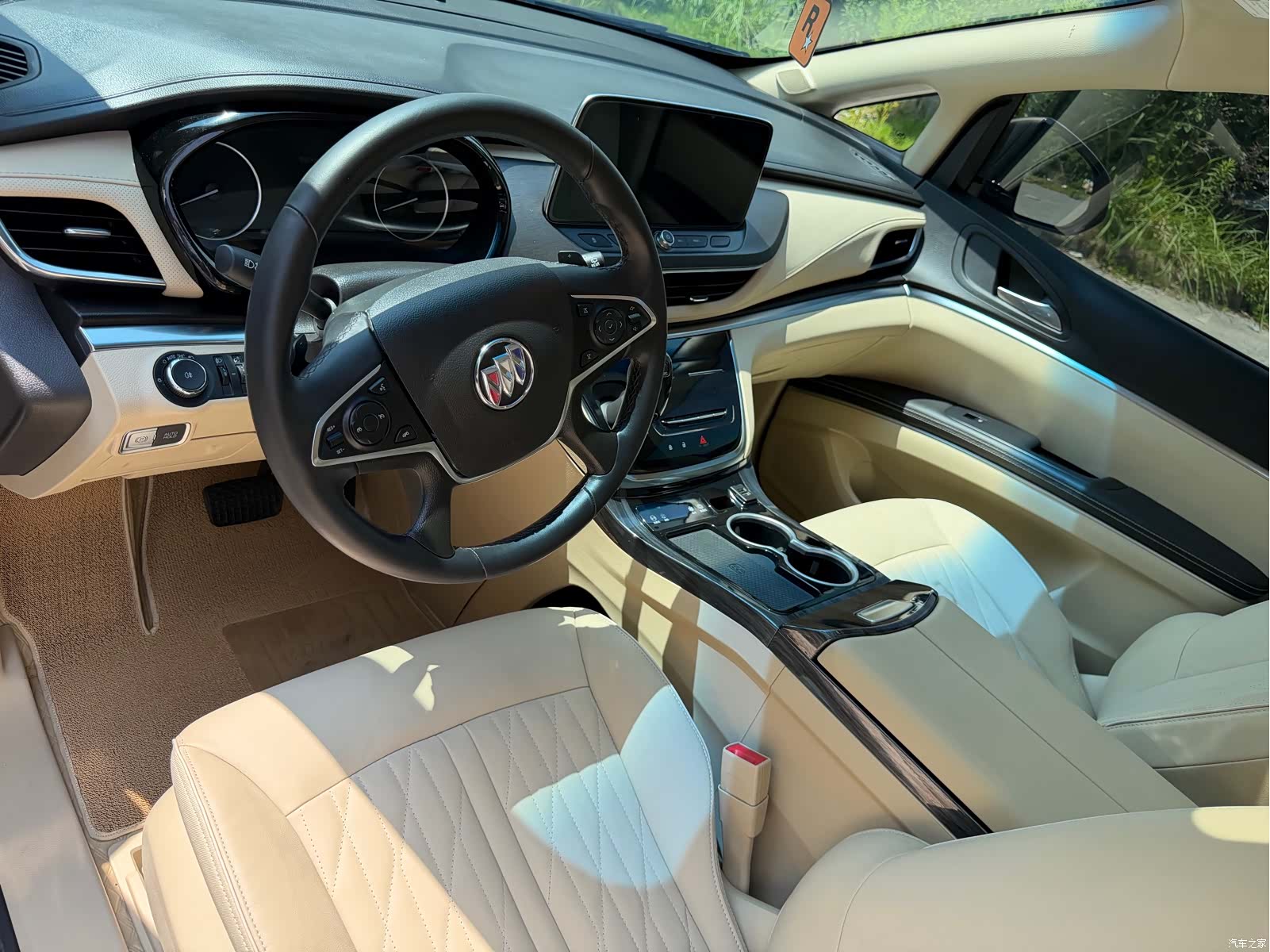 Buick GL8, 2024 8