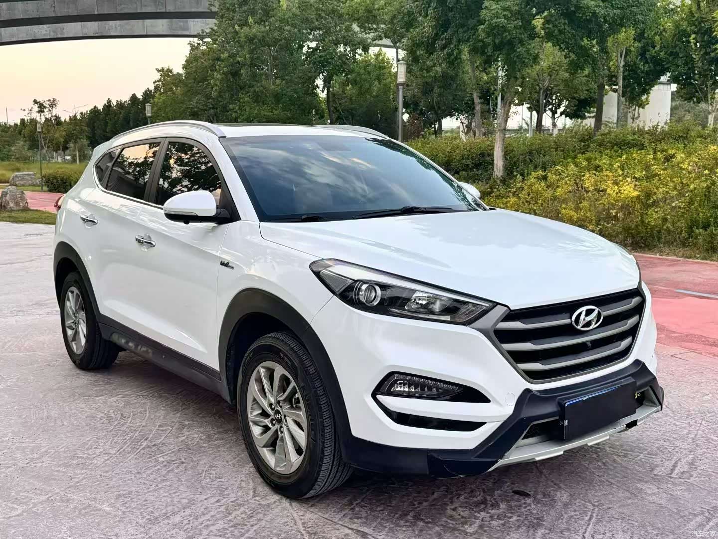 Hyundai Tucson, 2016 3