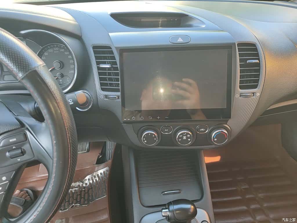 Kia K3, 2015 9
