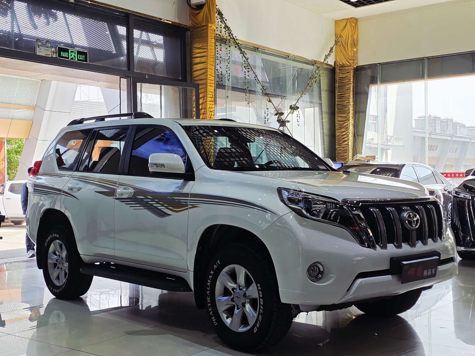 Toyota Prado, 2012 3