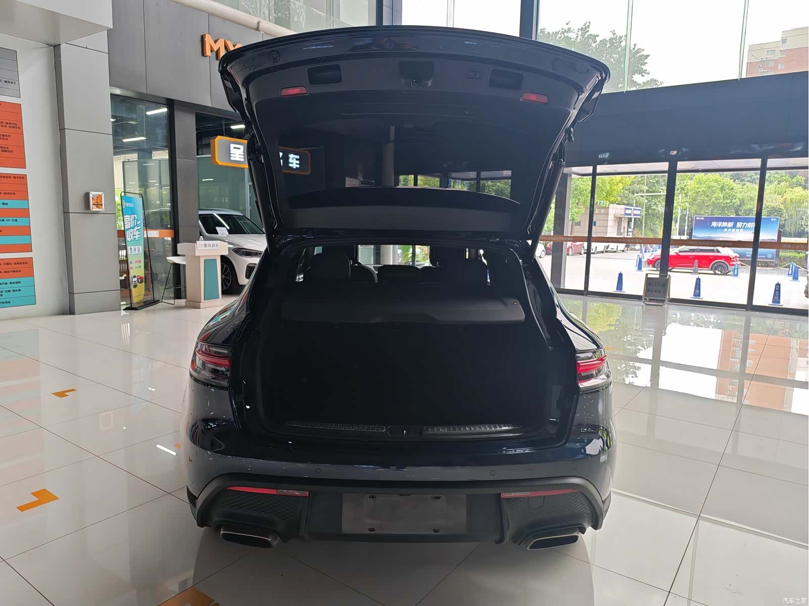 Porsche Macan, 2022 7