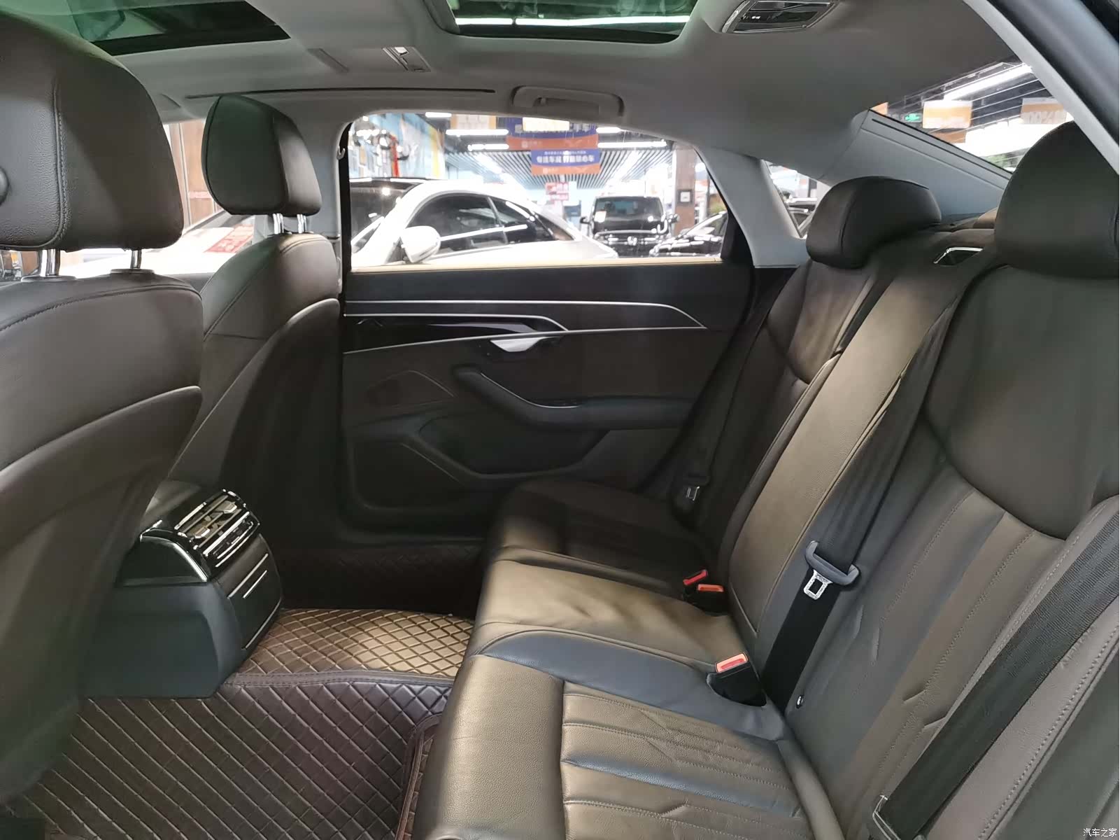 Audi A8L, 2018 12