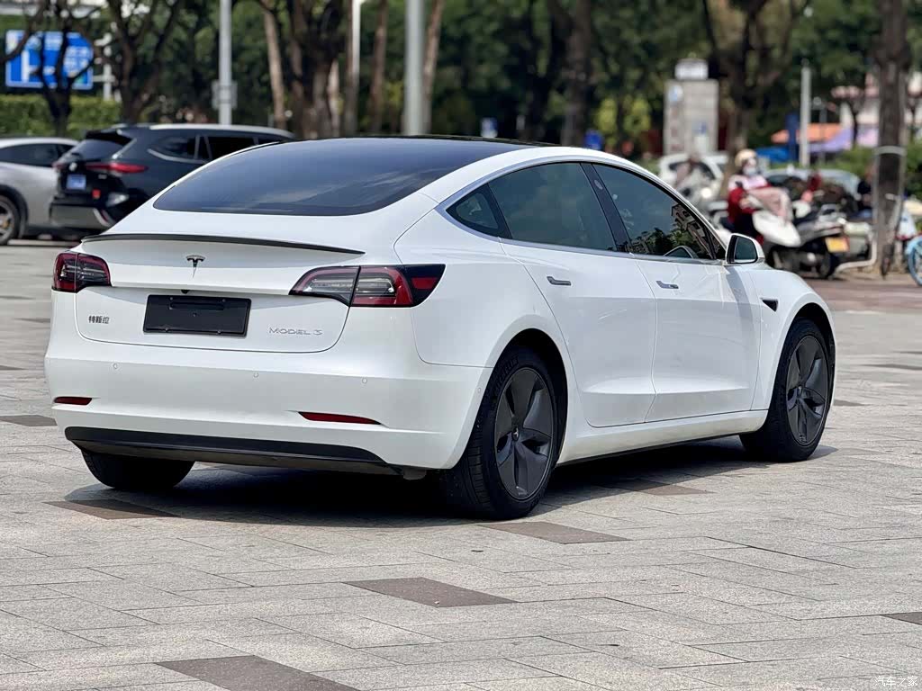 Tesla Model 3, 2020 10