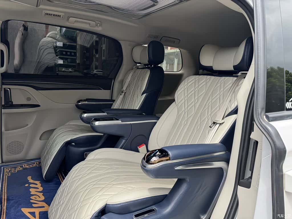 Buick GL8, 2021 6