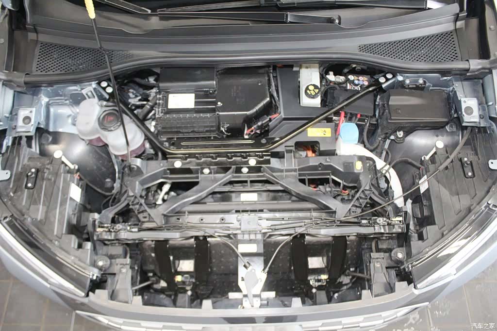 Audi Q4 e-tron, 2025 11