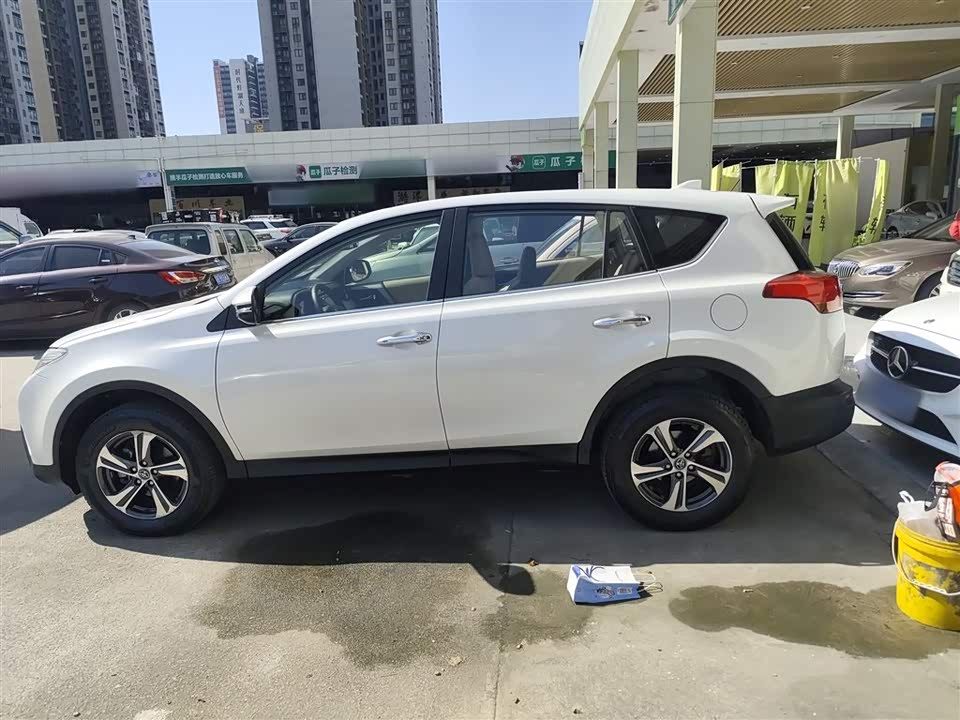 Toyota RAV4 Rongfang