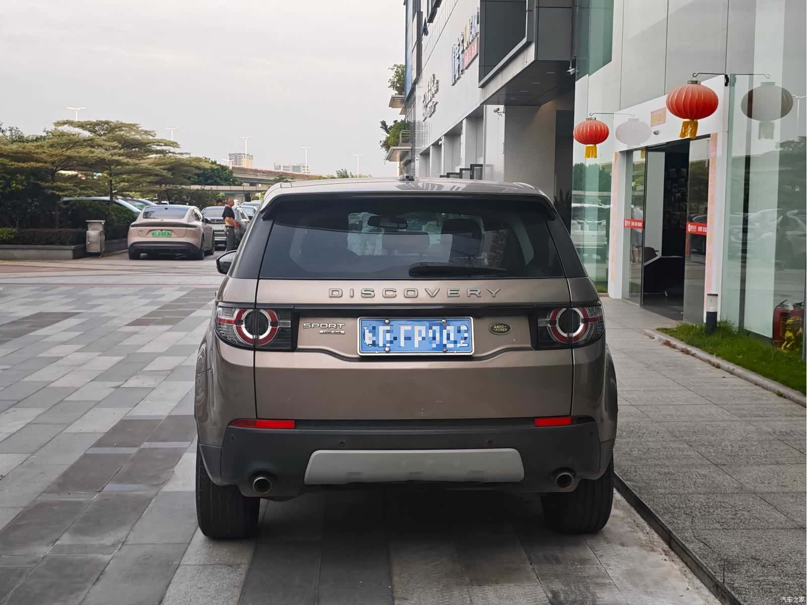 Land Rover Discovery, 2016 все фото