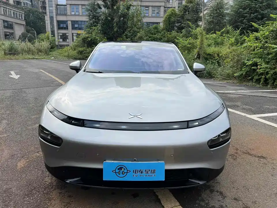 XPENG P7