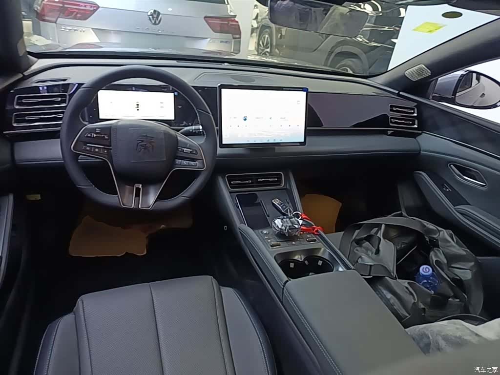 BYD Qin, 2025 10