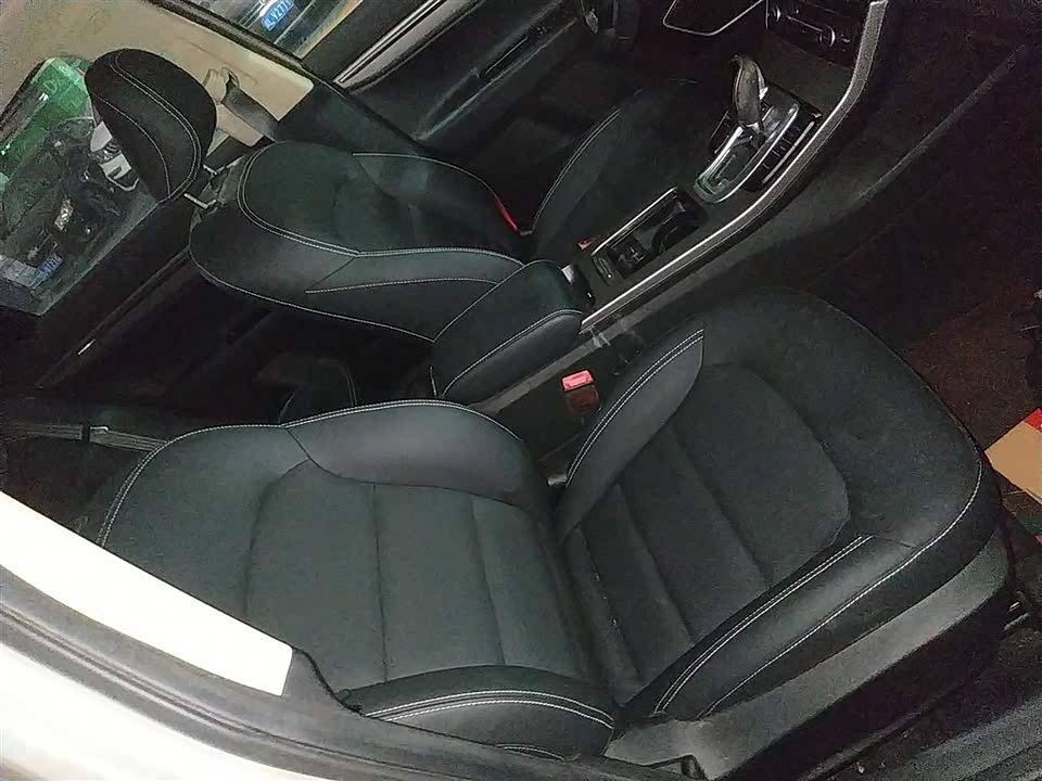 Geely Emgrand GS