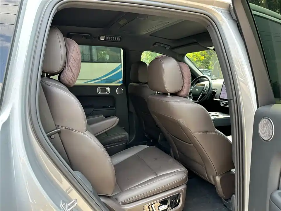 Li Auto Ideal L8