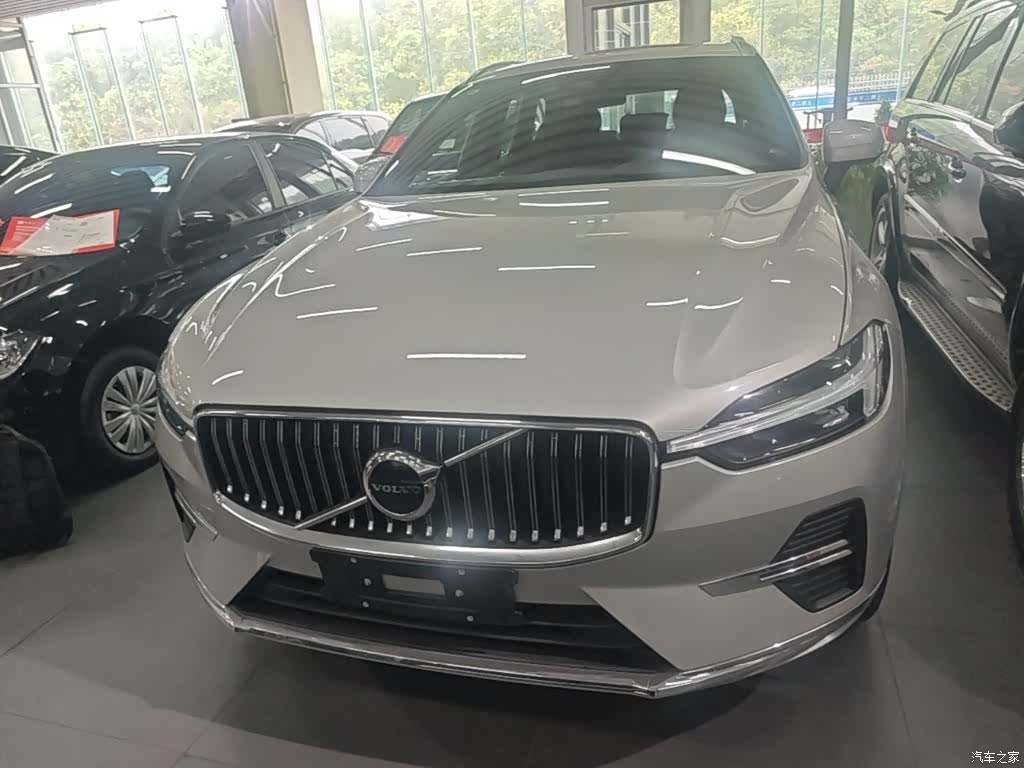 Volvo XC60, 2024 3
