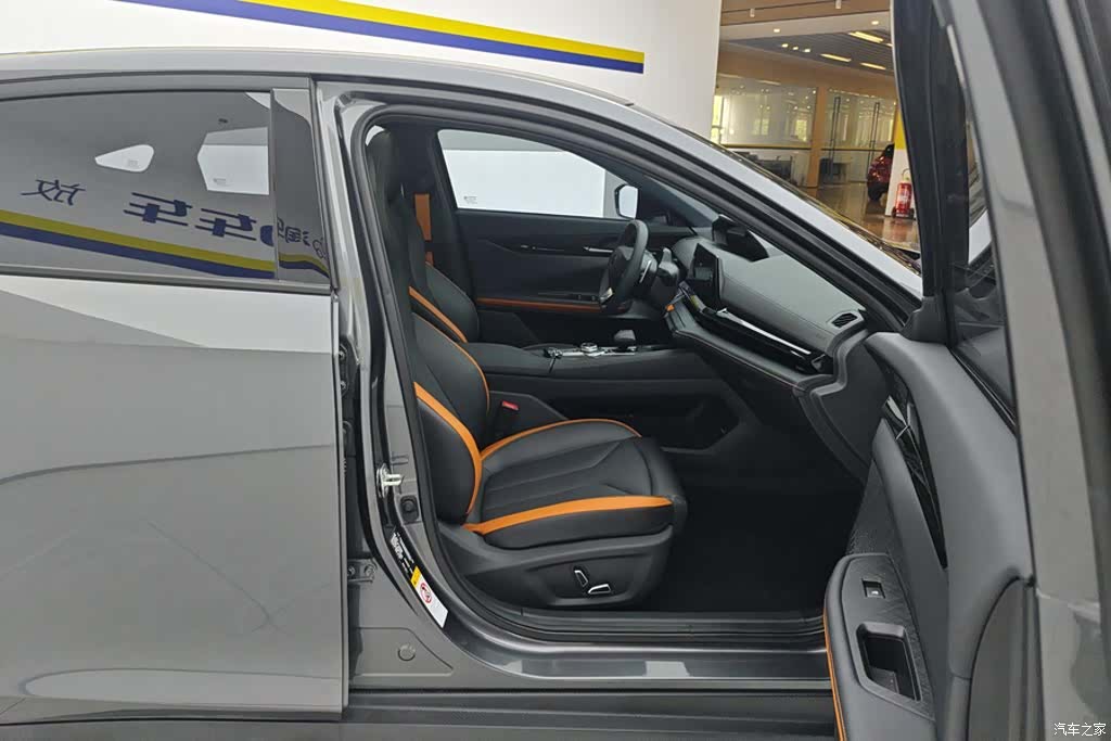 Changan UNI-V, 2024 8