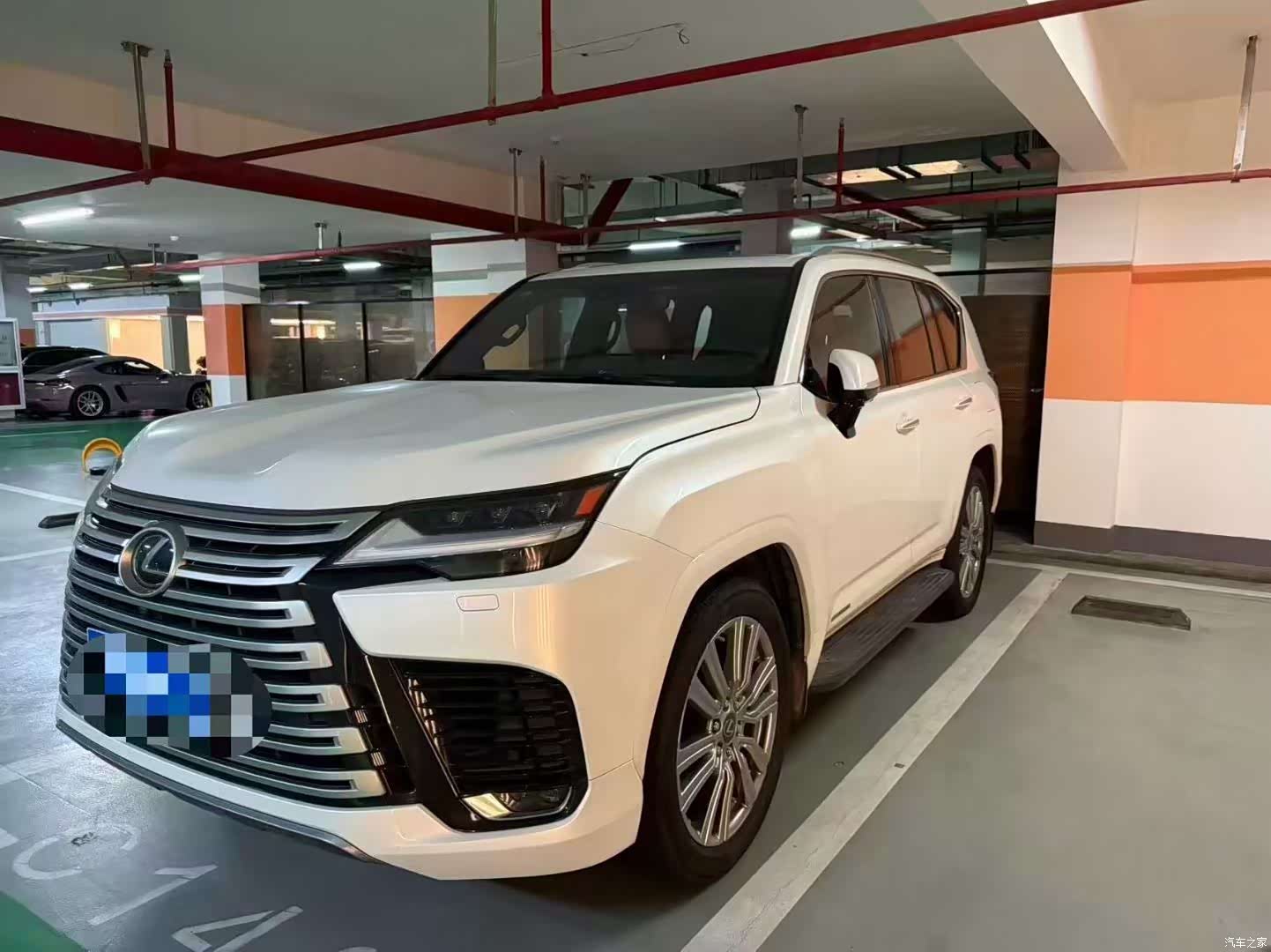 Lexus LX, 2024 1