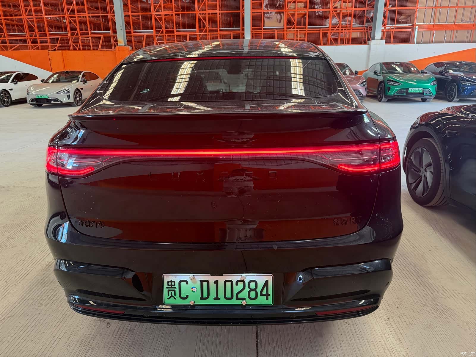 Luxeed R7, 2025 8