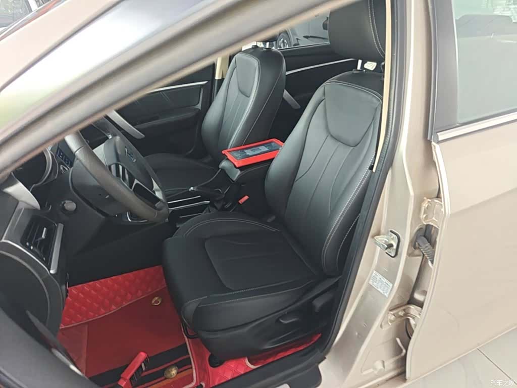 Geely Emgrand, 2017 15