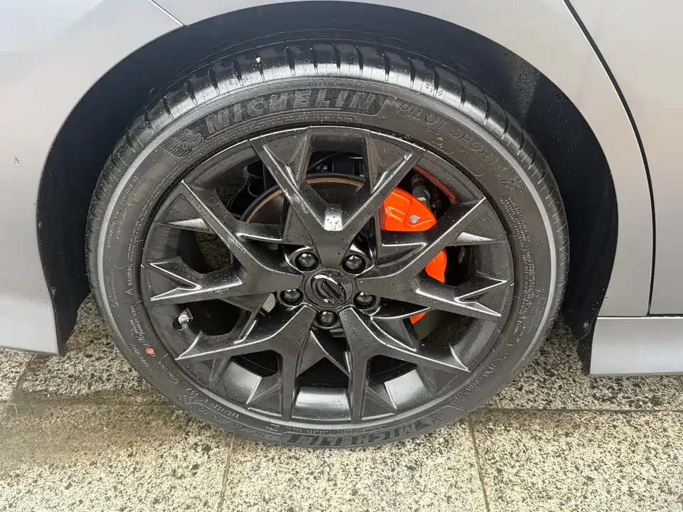 Trumpchi Shadow Leopard