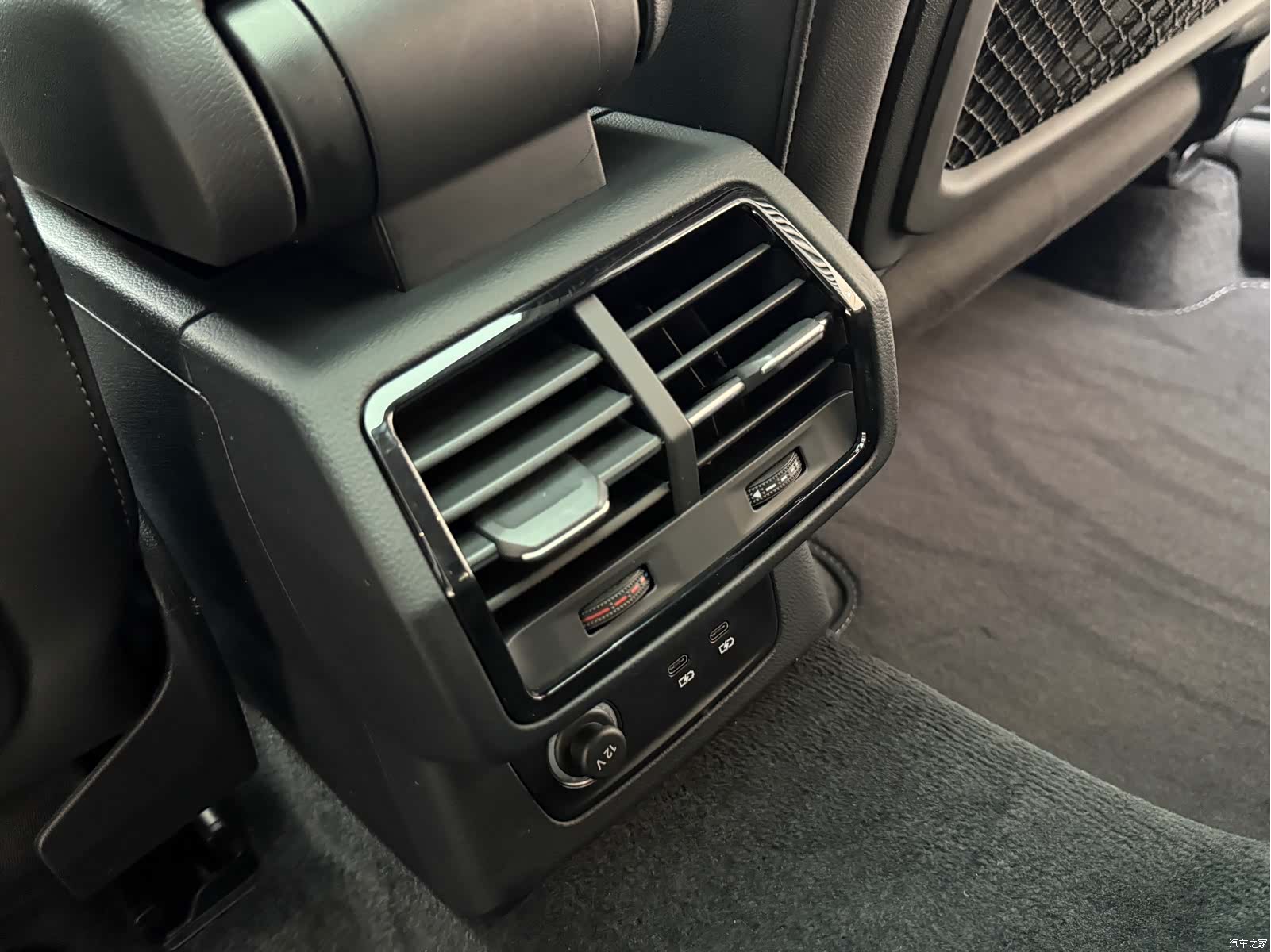 Audi Q3, 2022 15