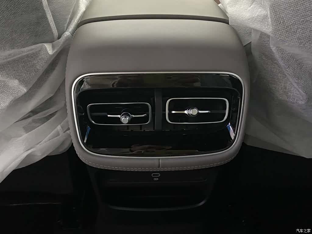 Geely Boyue, 2025 24