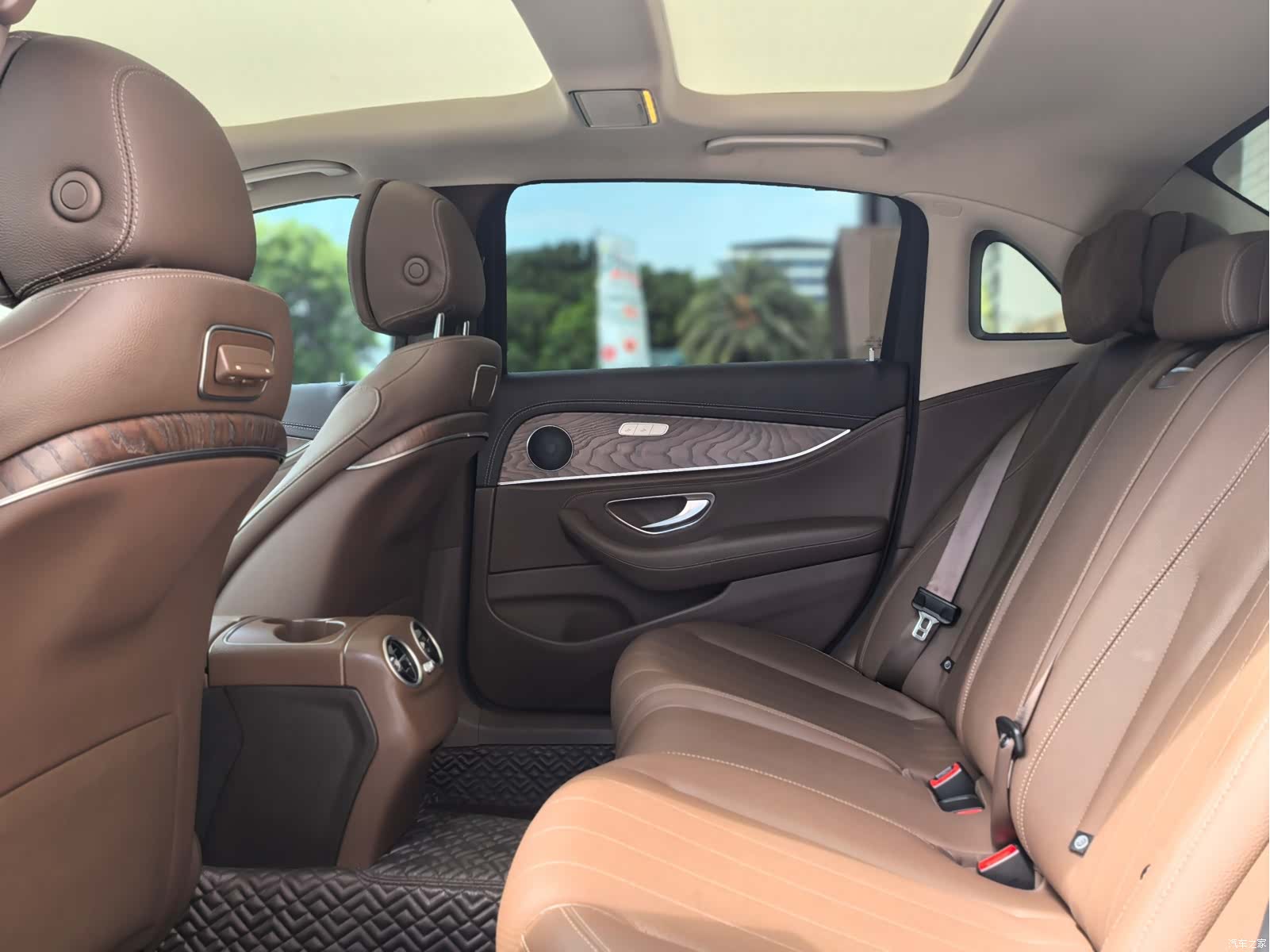 Mercedes-Benz E-Class, 2020 9