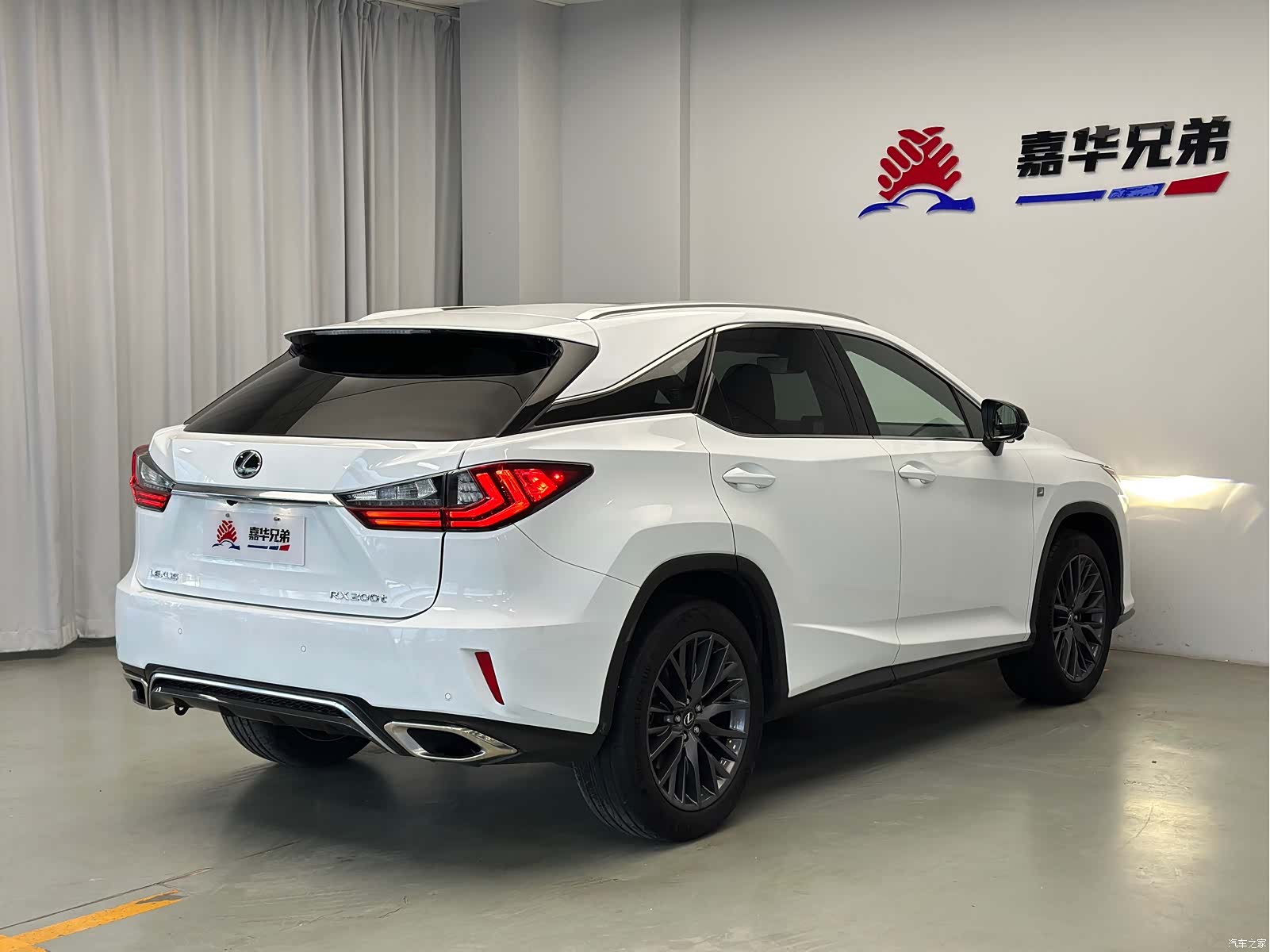 Lexus RX, 2016 10