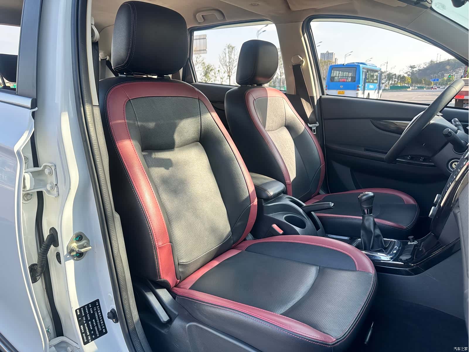 BAIC S3, 2015 22