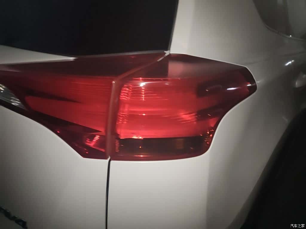 Toyota RAV4, 2016 24