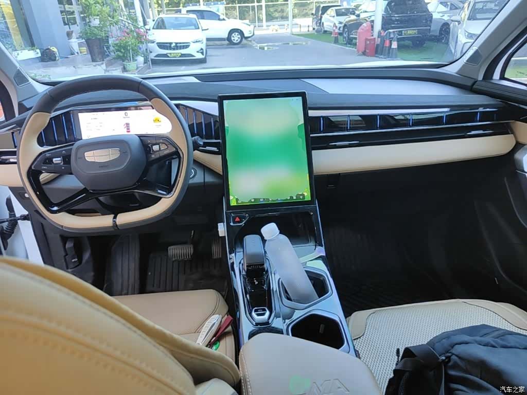 Geely Boyue, 2023 10