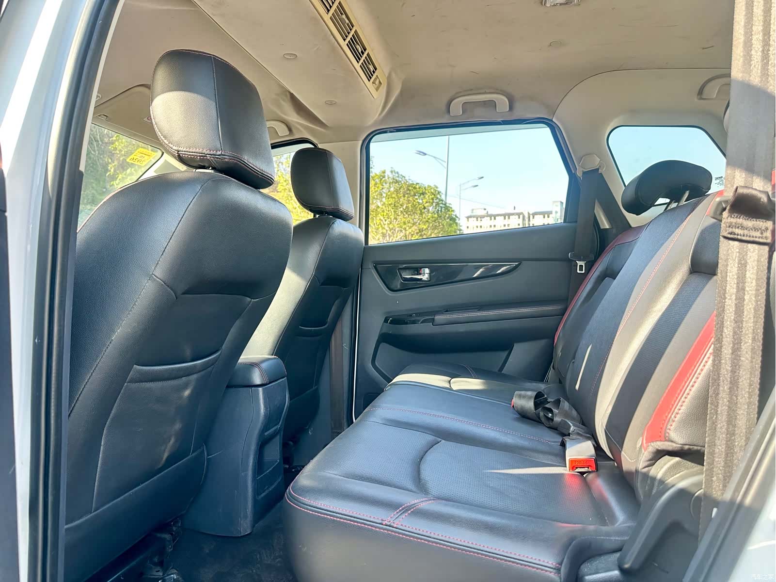 BAIC S3, 2015 28