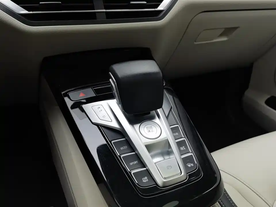 BYD Yuan Pro BYD Yuan Pro