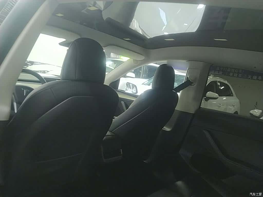 Tesla Model Y, 2021 18