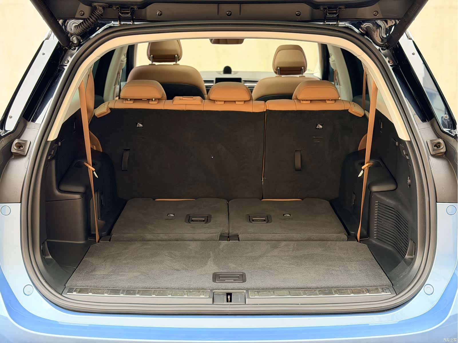 NIO ES8, 2019 12