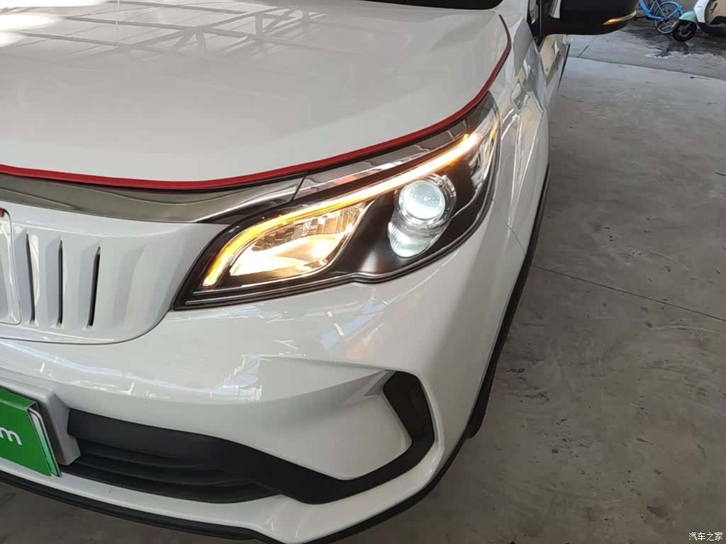 Geely EX3, 2022 24