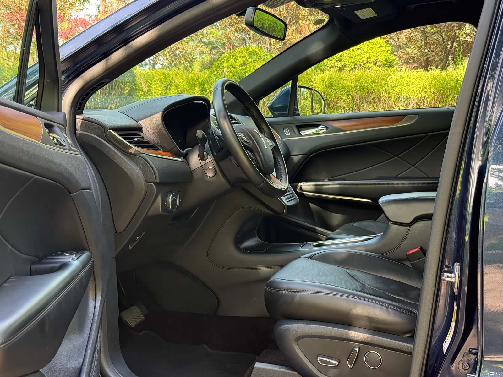 Lincoln MKC, 2017 14
