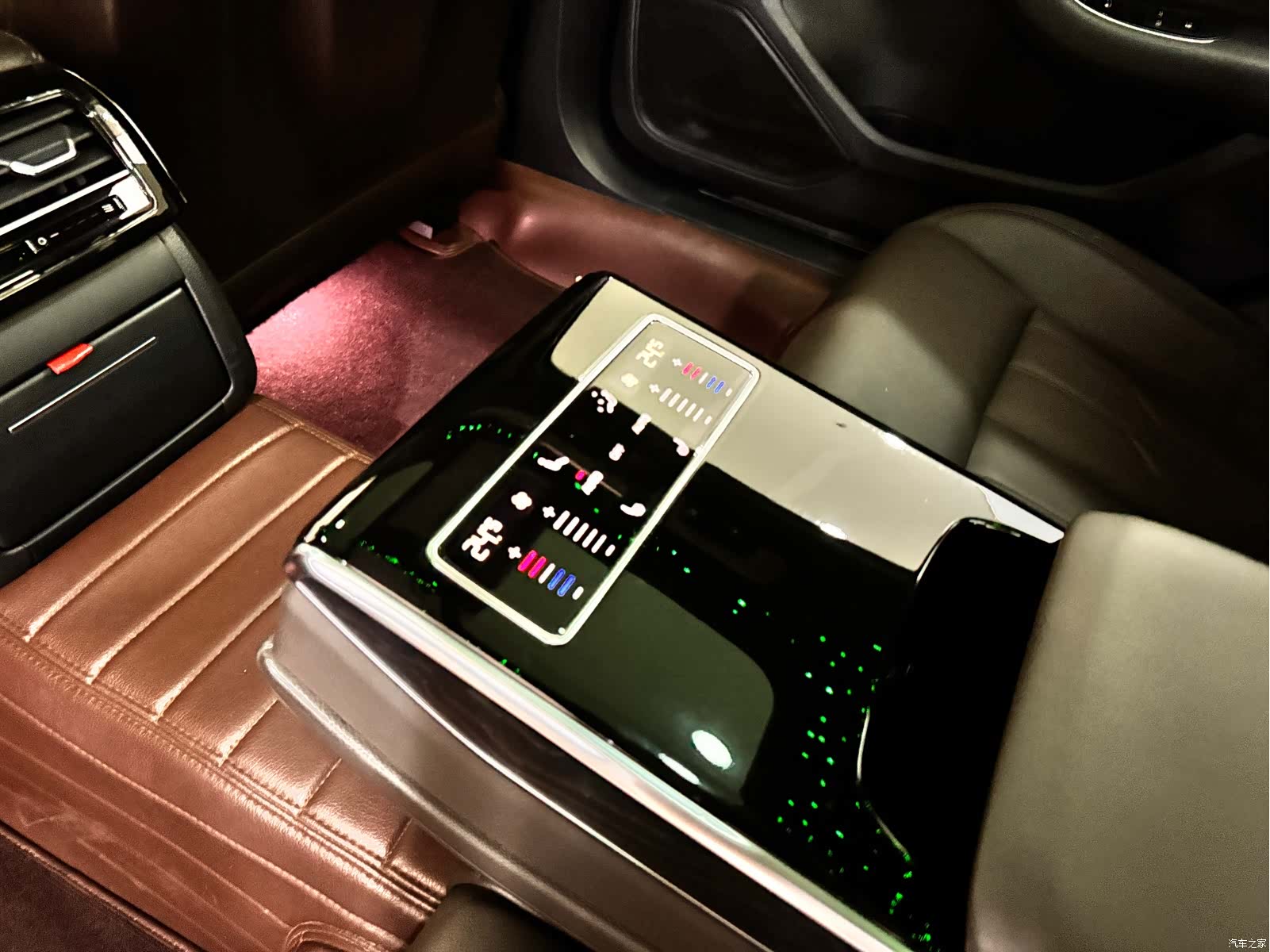 Audi A8L, 2019 13