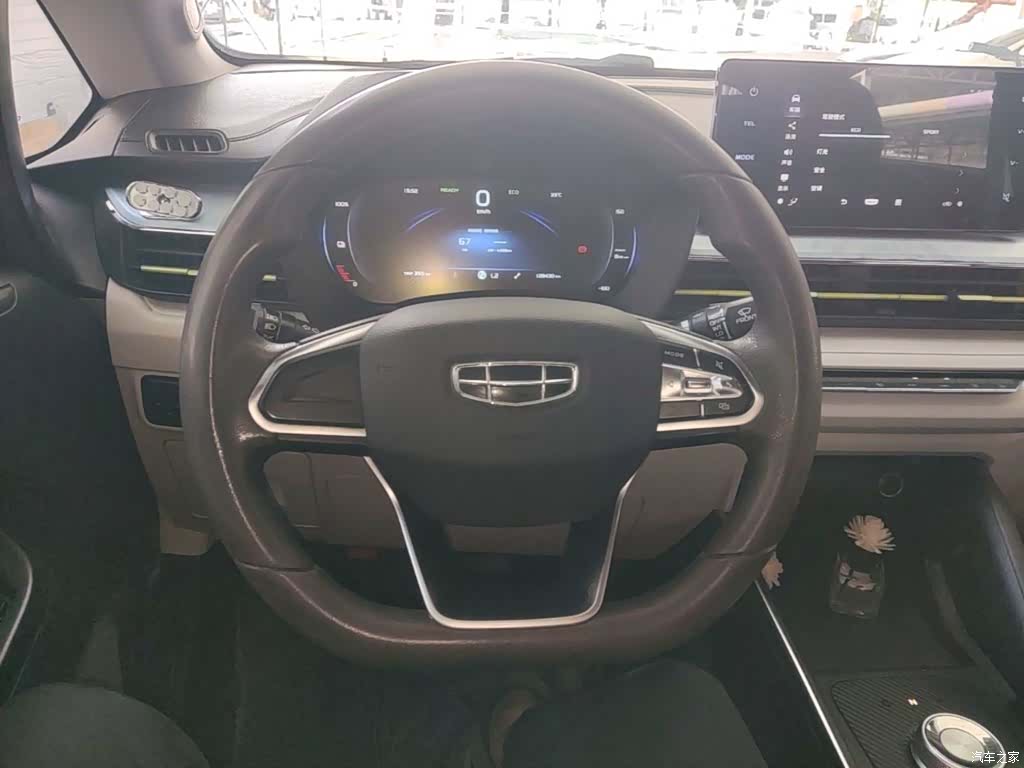 Geely EX3, 2022 11