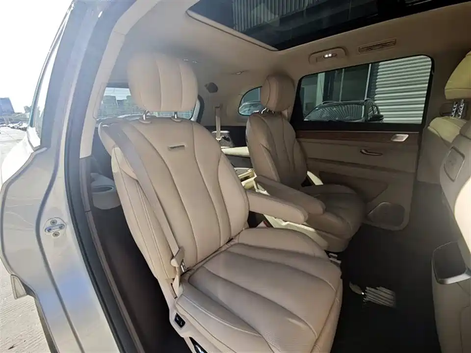 AITO Ask the world M7