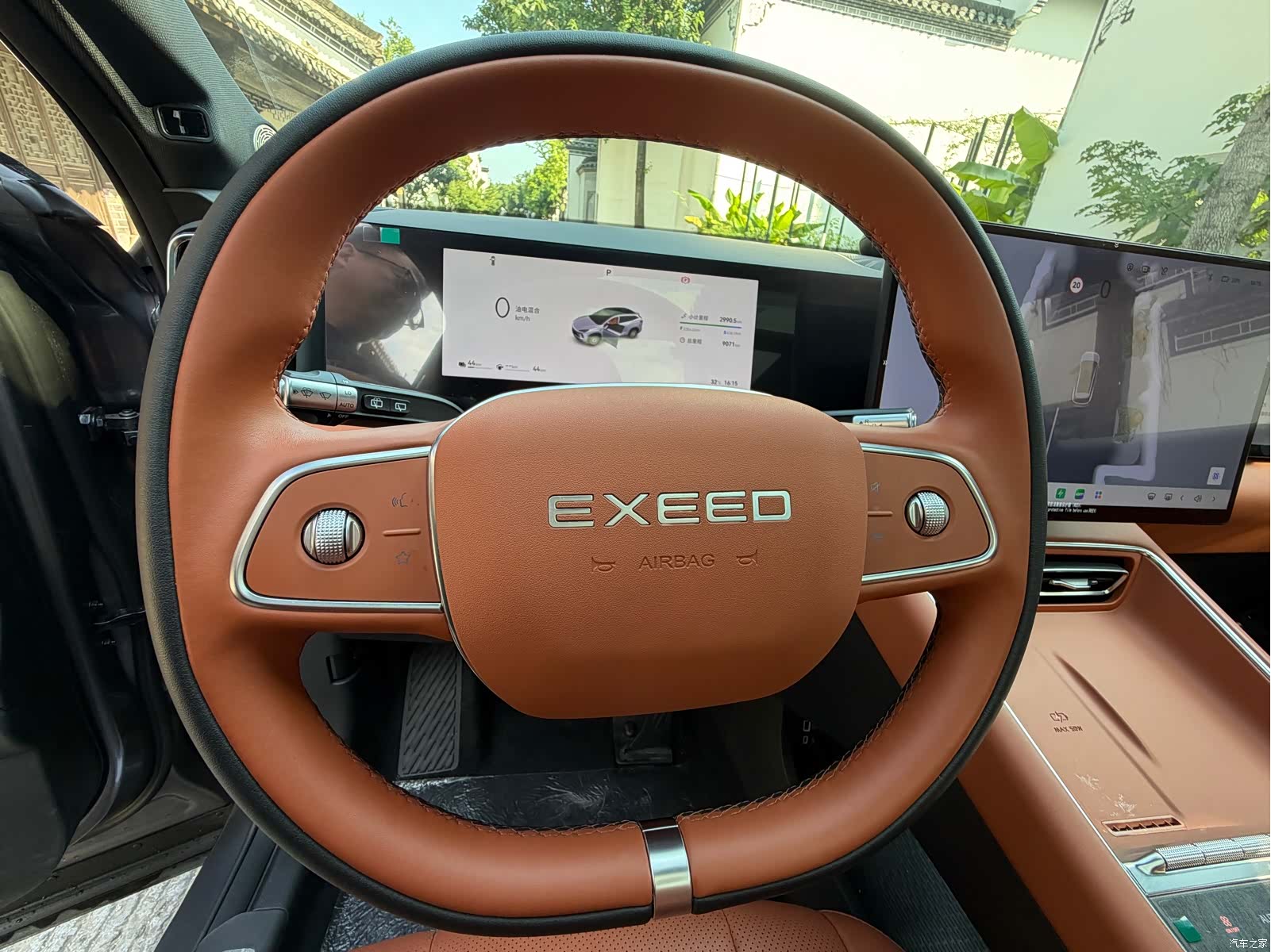 Exeed ET5, 2025 21