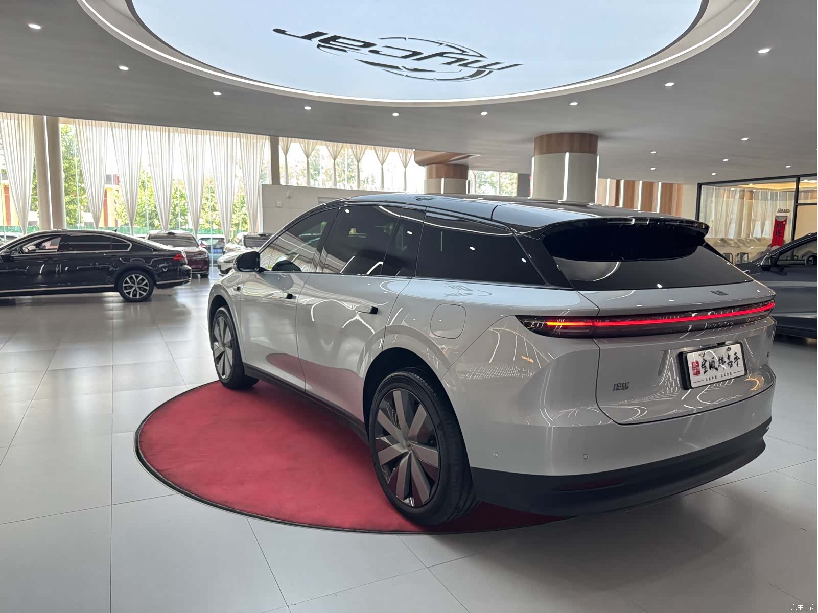 Li Auto i6, 2025 7