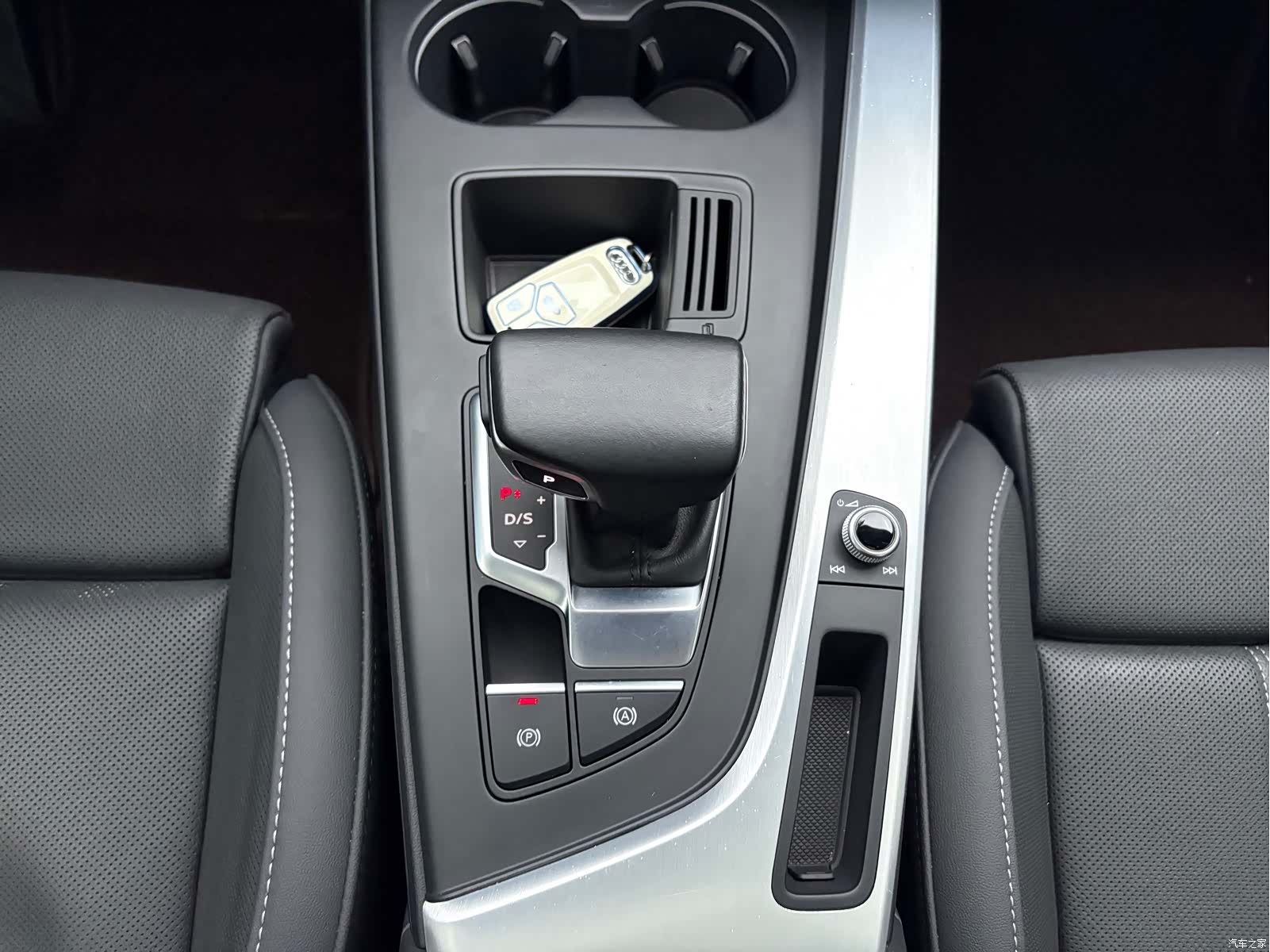 Audi A4L, 2021 15