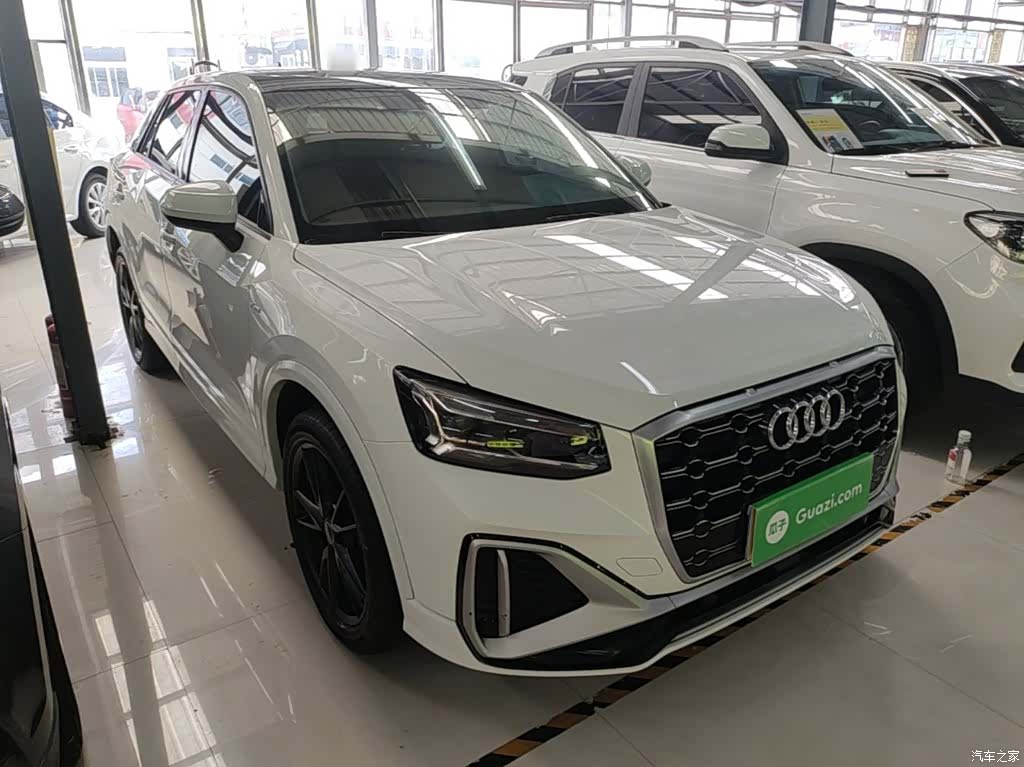 Audi Q2L, 2022 4