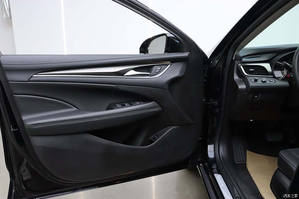 Buick LaCrosse, 2022 11