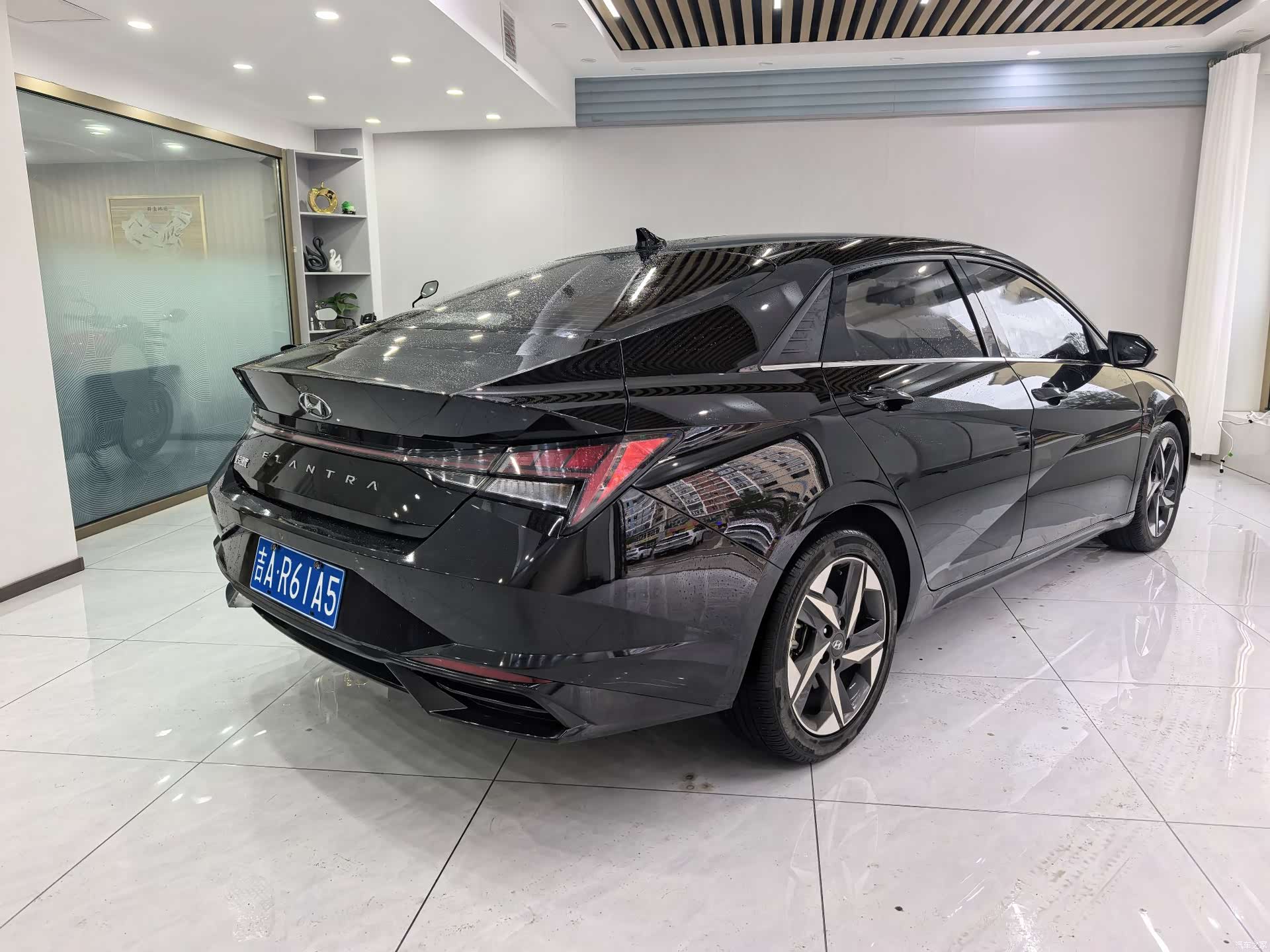 Hyundai Elantra, 2022 4