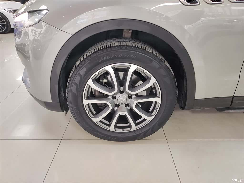 Maserati Levante, 2018 25