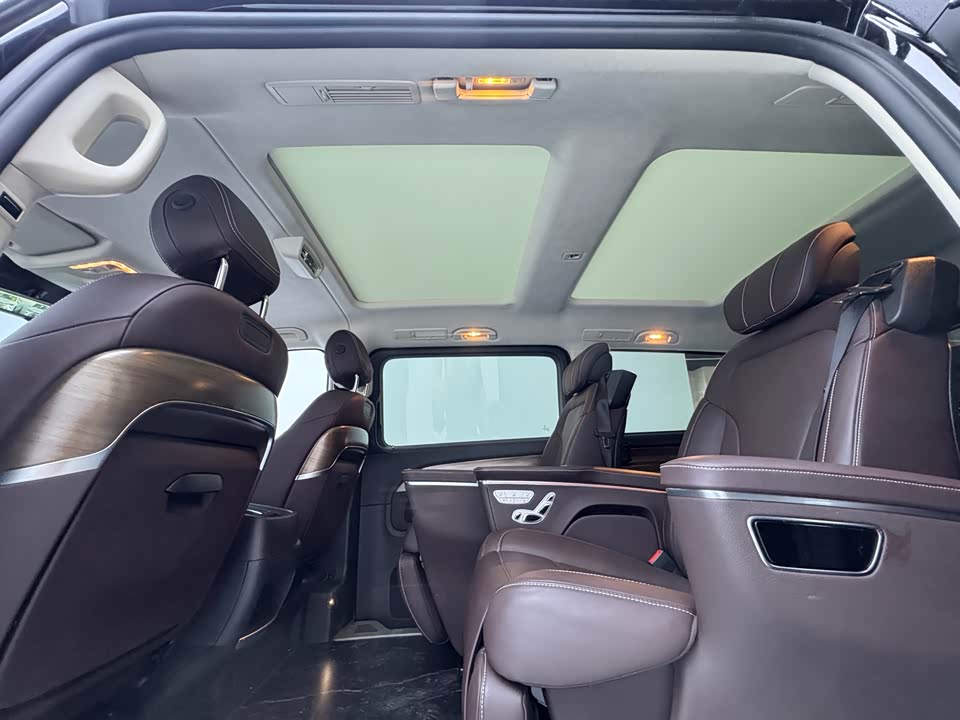 Mercedes-Benz V-class